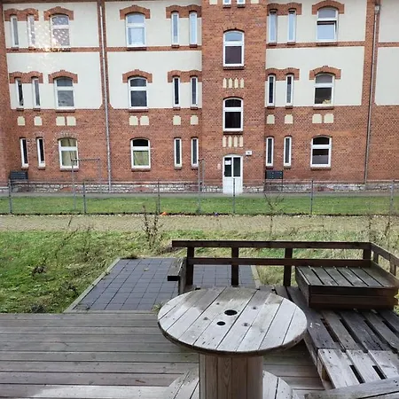 Moderne Wohnung Mit Terrasse Im Zentrum Magdeburg דירה