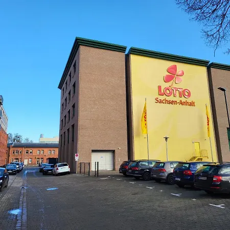 Moderne Wohnung Mit Terrasse Im Zentrum Magdeburg *